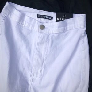 Brand new white skinny jeans! Size 3 women’s